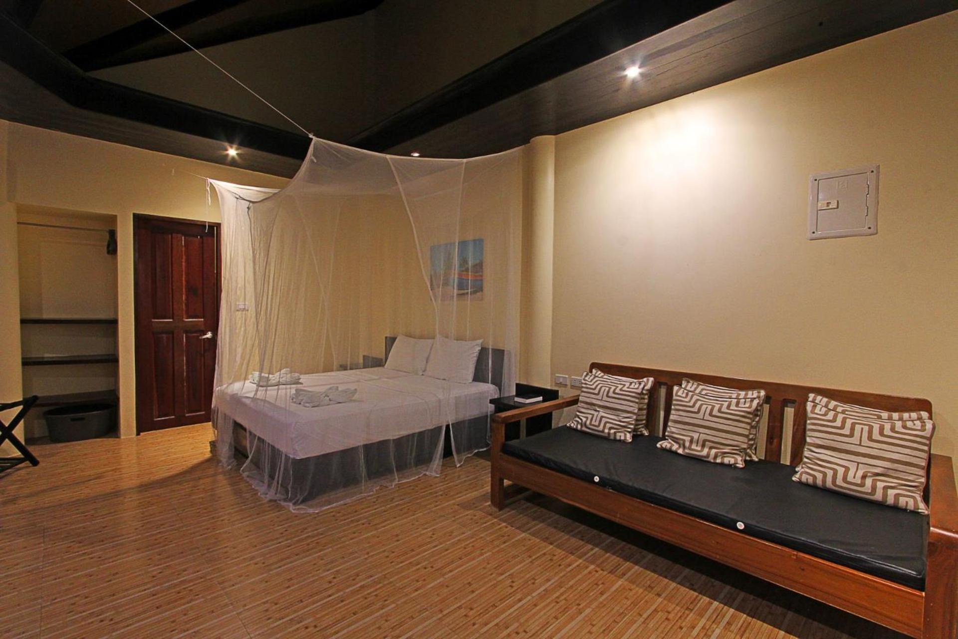 Jonas And Twins Resort General Luna  Exterior photo