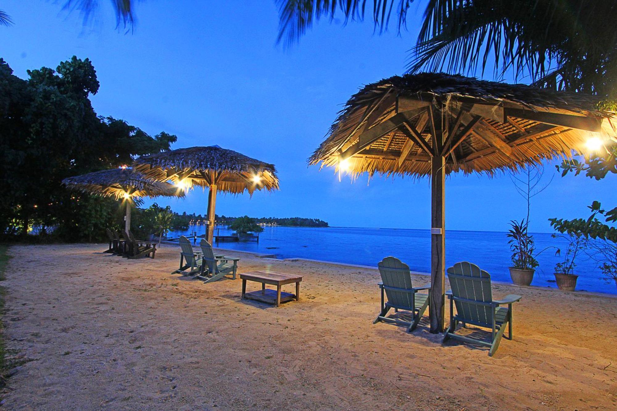 Jonas And Twins Resort General Luna  Exterior photo