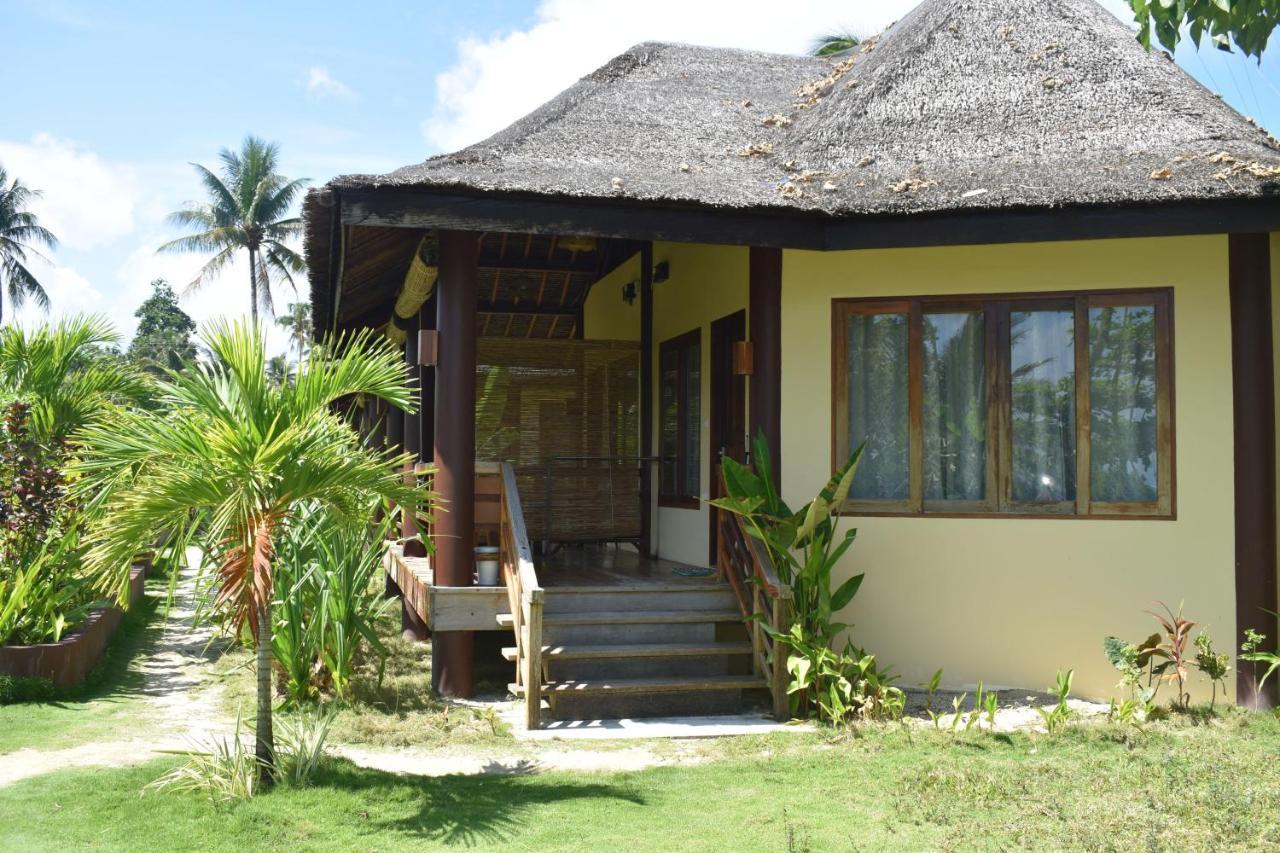 Jonas And Twins Resort General Luna  Exterior photo